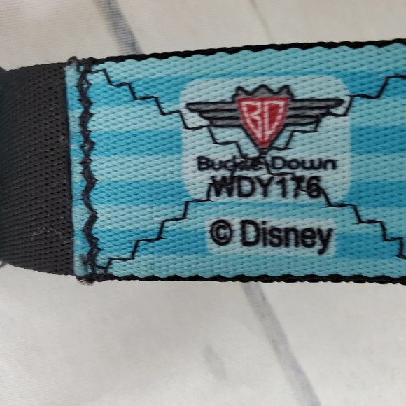 2/$25 Disney Frozen Olaf Buckle Down Seatbelt Belt Warm Hugs  Webbing - Picture 10 of 12